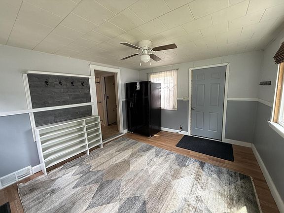 2nd image of 420 N 5th STREET