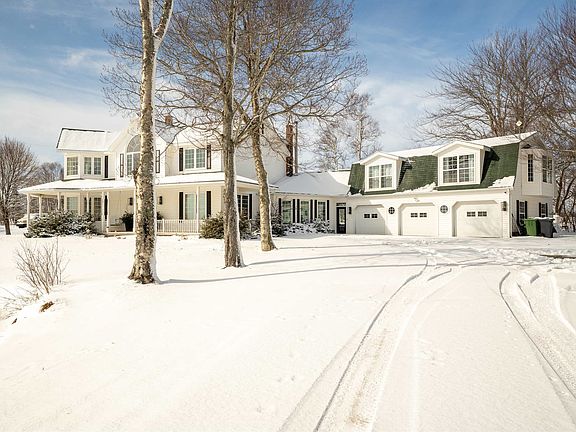 3rd image of 493 York Point Rd