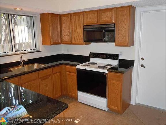 3rd image of 10081 NW 4th St