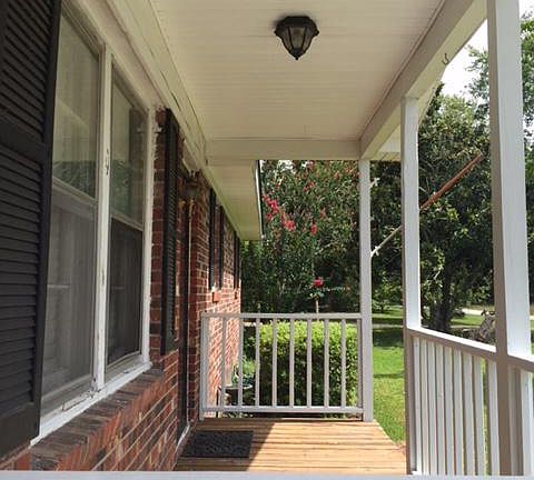 Front porch / entrance