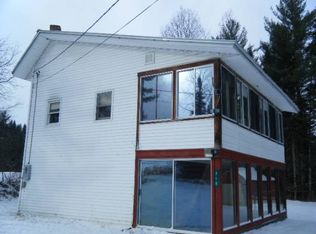318 Weld Rd, Groton, VT 05046