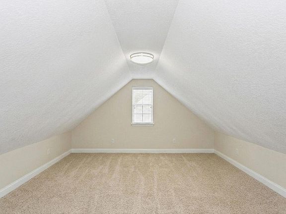 2nd image of 2913 Murray Ln