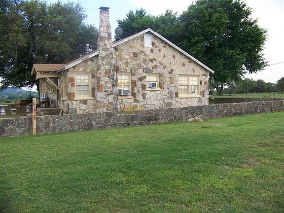 3rd image of 1051 County Road 167