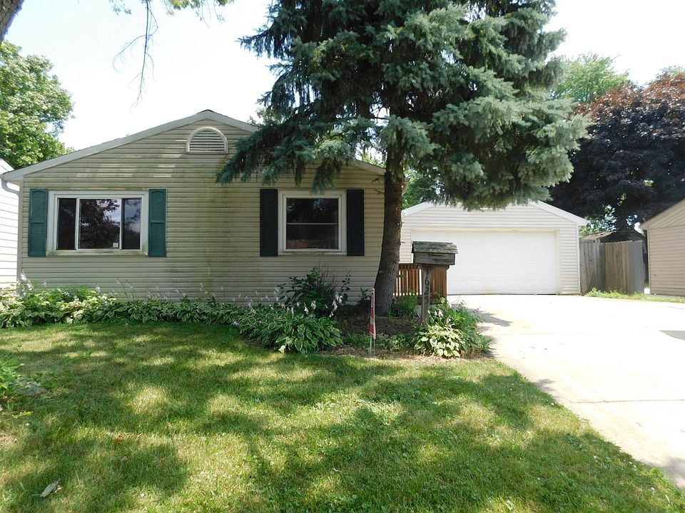 1st image of 1625 Charles Dr