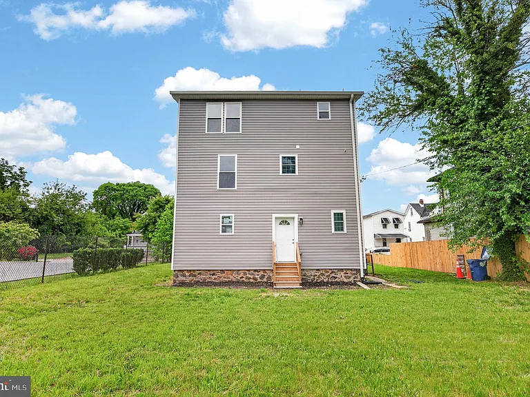 5306 Ethelbert Ave — Photo 38