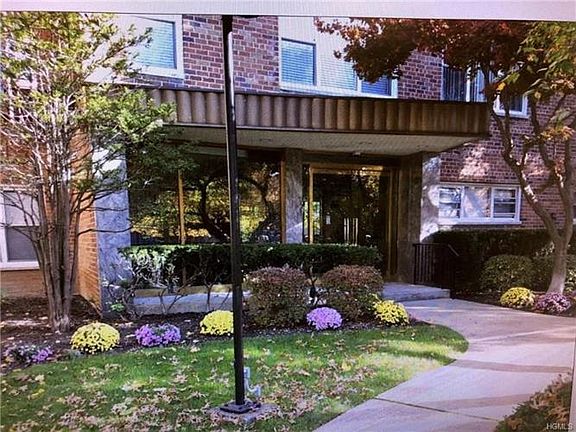 2nd image of 120 Dehaven Dr APT 437