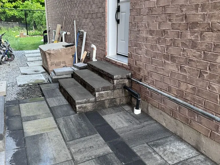 44 Liam Ln #BASEMENT — Photo 1