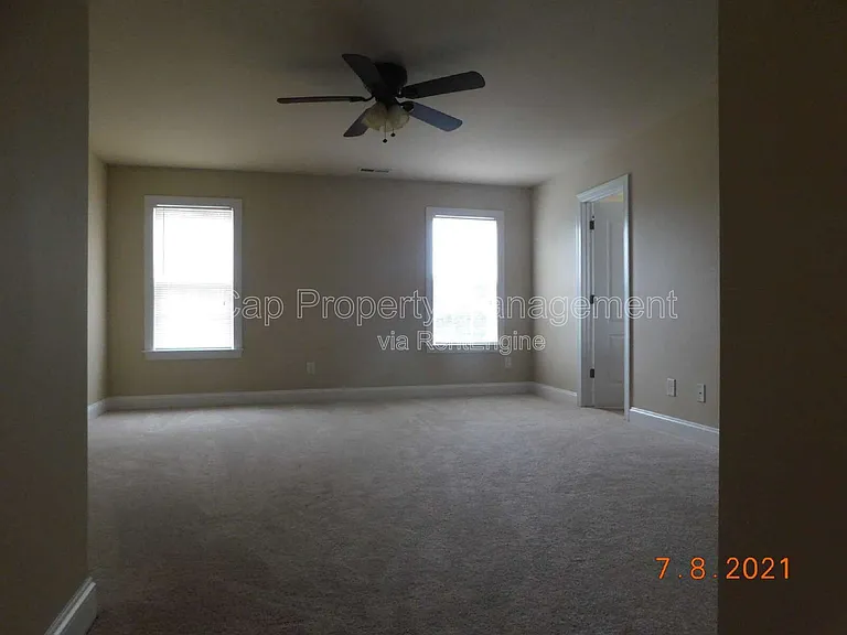 8030 Upper Lake Dr — Photo 12