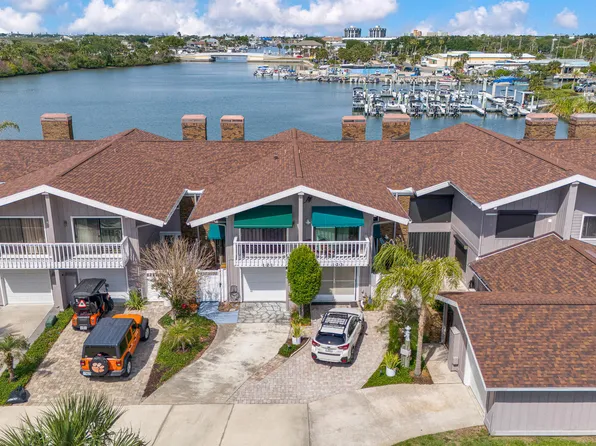121 Lagoon Ct, New Smyrna Beach, FL 32169