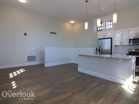 2nd image of 160 Washington St #1608