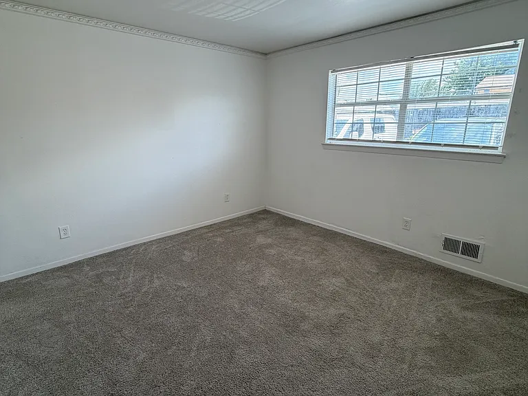 5818 E University Blvd #123 — Photo 21