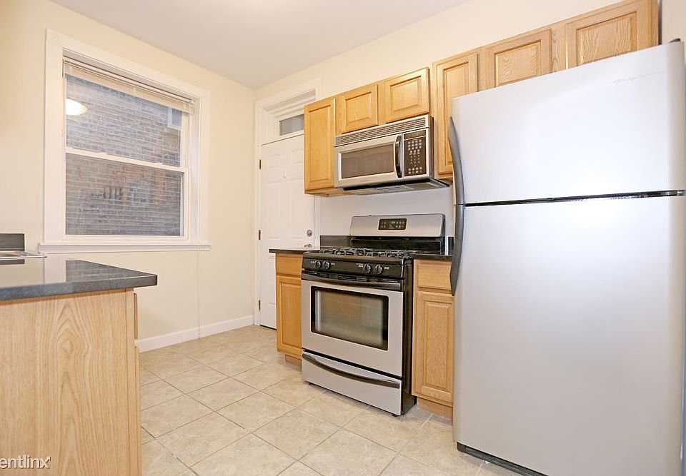 1st image of 2440 N Hamlin Ave #1BA