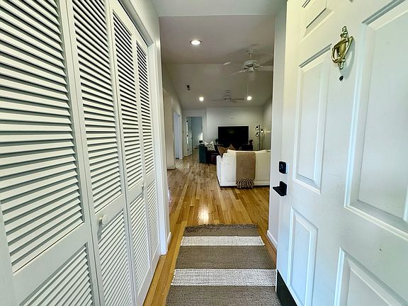 3rd image of 1 Hillington Pl #1