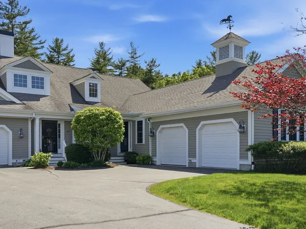 26 Hayloft Ln, Marshfield, MA 02050