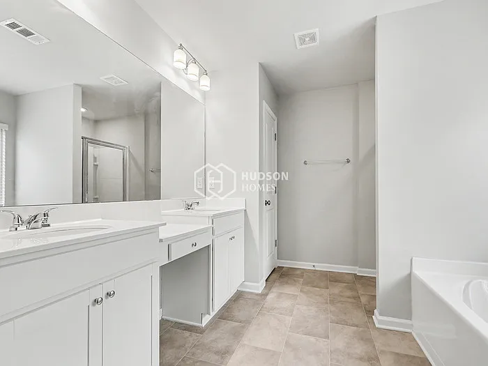 302 S Fortune Way — Photo 9