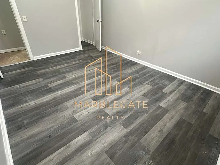 410A Union Ave #11 — Photo 4