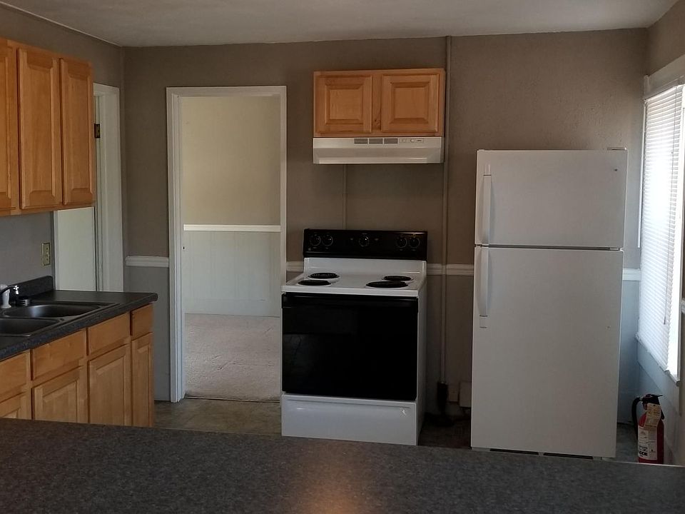 2nd image of 12 1/2 N Main St