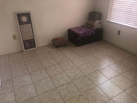 5th image of 2517 Goldenmoon St