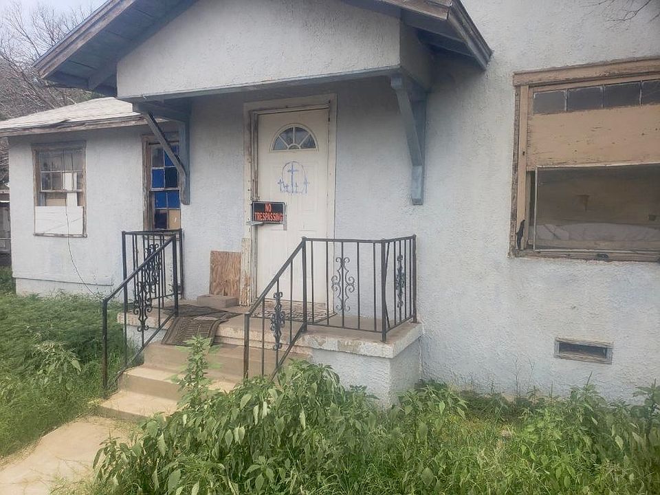 2nd image of 803 Rosemont St
