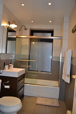 Rented by Tabak Real Estate | media 19