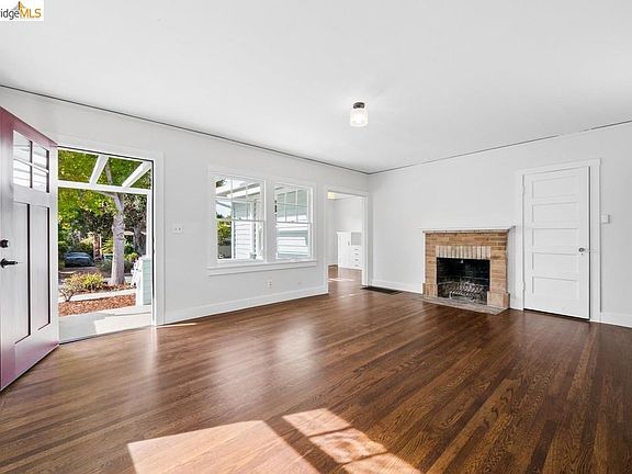 5th image of 845 Neilson St
