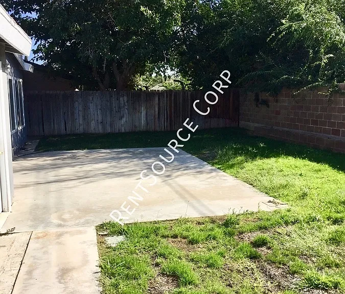44329 Gingham Ave — Photo 23