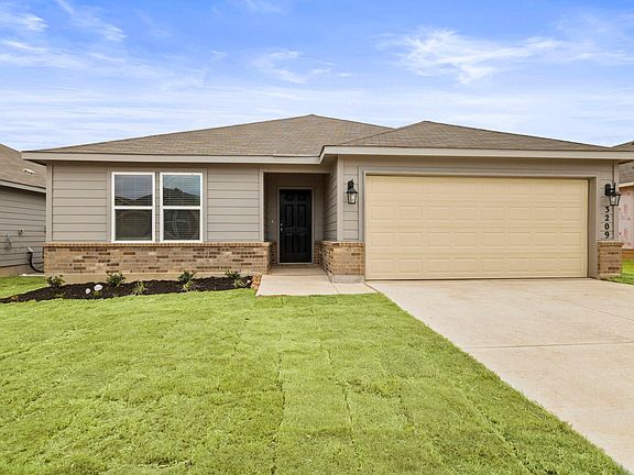 2nd image of 3209 Ridge Pl