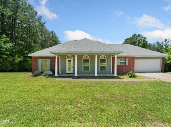 15 Blossom Cir, Purvis, MS 39475