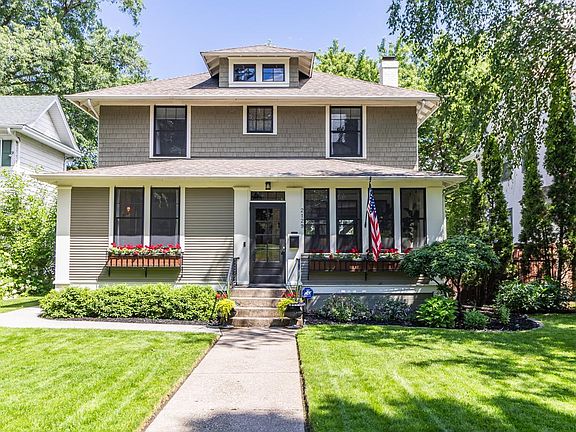 2nd image of 2129 Carroll Ave