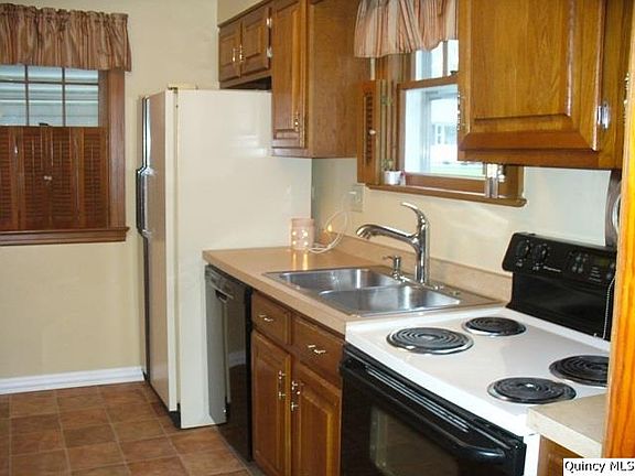 Home for Sale in Quincy, IL $129,900
