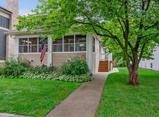 6907 N Osceola Ave, Chicago, IL