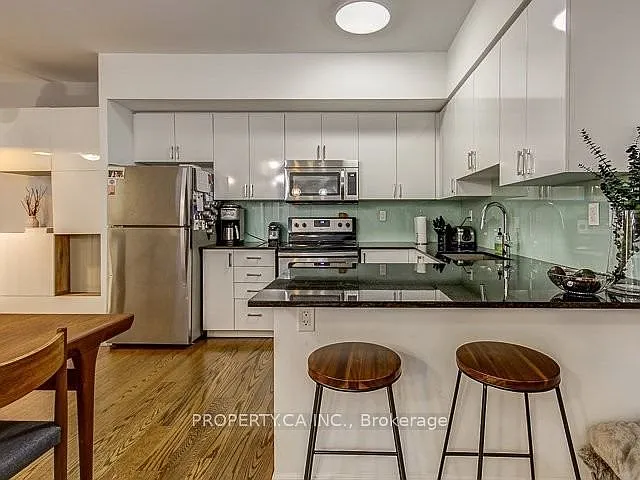 15 Sousa Mendes St #702 — Photo 10