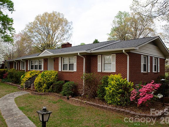 3rd image of 4646 Rainbow Dr