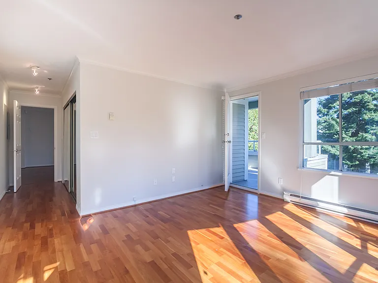 3220 W 4th Ave #D100 — Photo 7