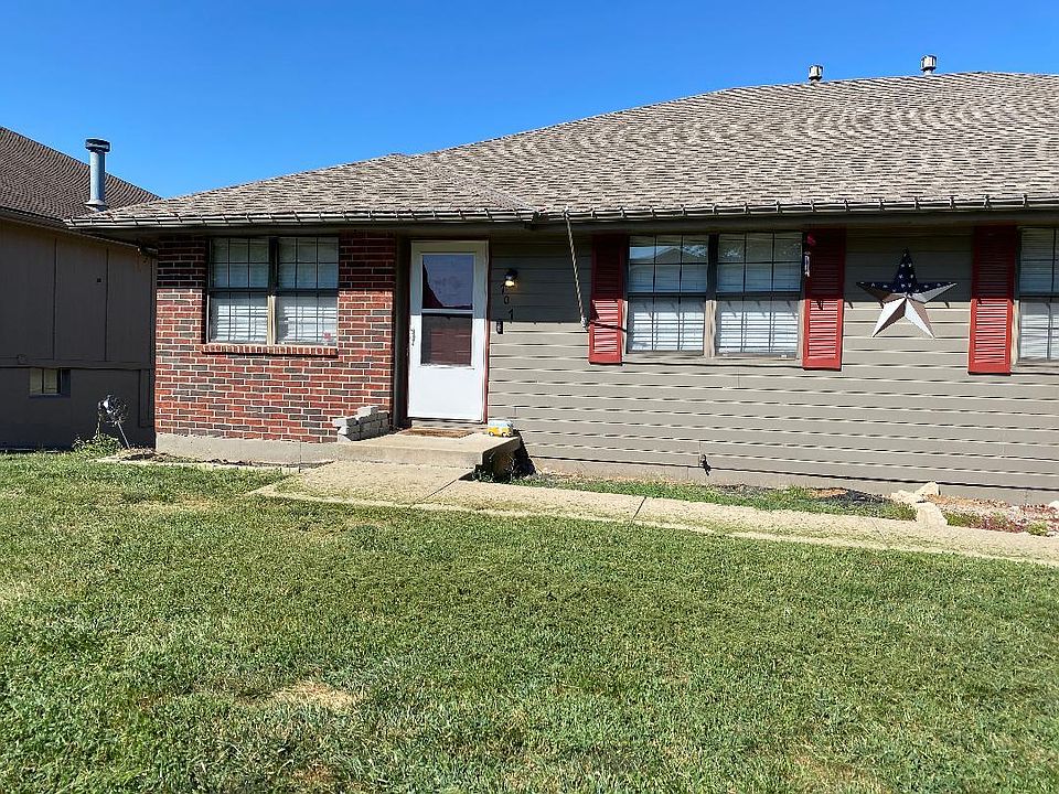 1st image of 707 SW 37th St #707