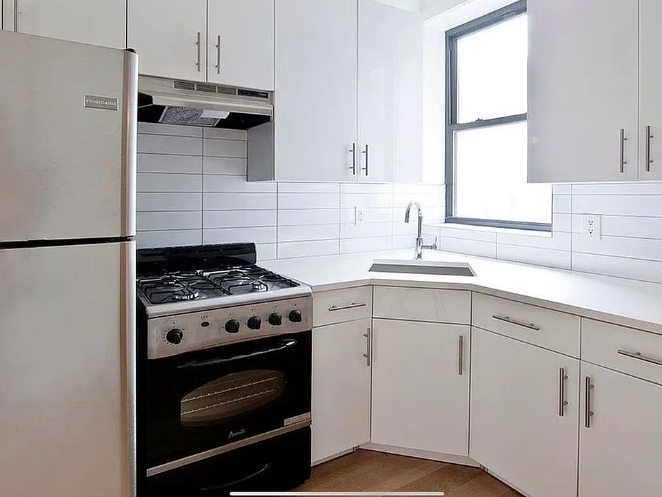 1st image of 375 Chauncey St APT 2L