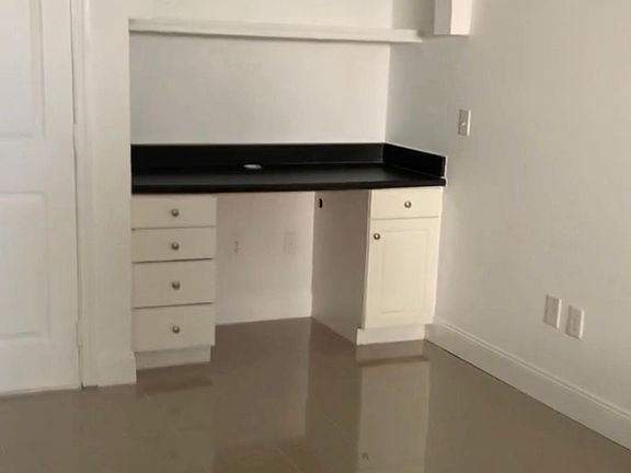 3rd image of 860 N Orange Ave APT 103