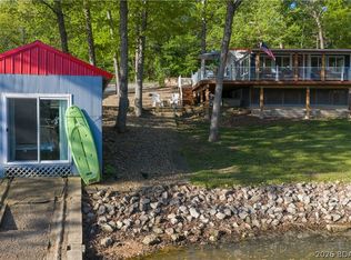 1583 Robin Hood Ln, Roach, MO 65787