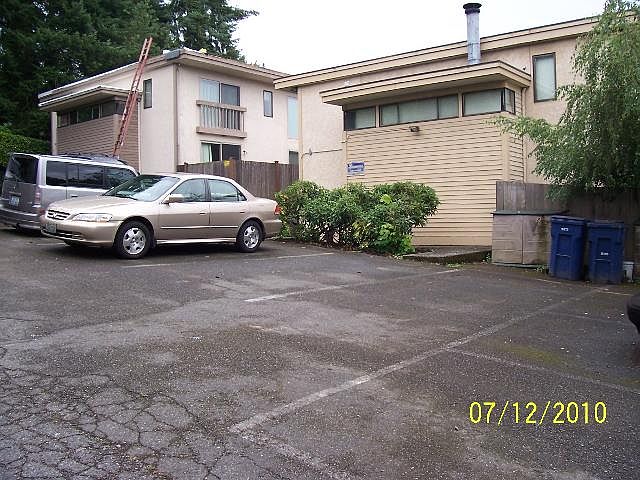 2nd image of 10320 NE 186th St APT 3