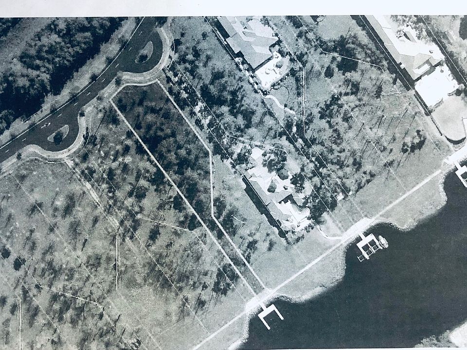 ariel view lot , docks, ICW