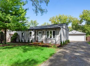 348 Saint Marys Pkwy, Buffalo Grove, IL 60089