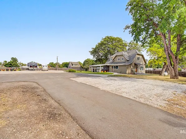 621 S Borchers Ln, Caldwell, ID 83605