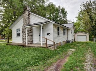 1504 W Division St, Springfield, MO 65802