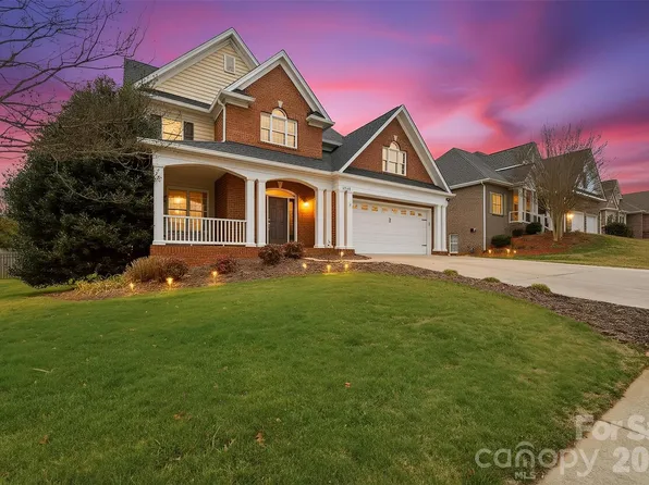 1838 31st Avenue Ln NE, Hickory, NC 28601