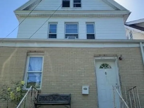 8616 162nd St, Jamaica, NY 11432