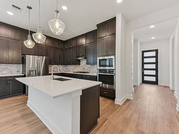 11-web-or-mls-7517 Boyd Haven Austin-S1401-011