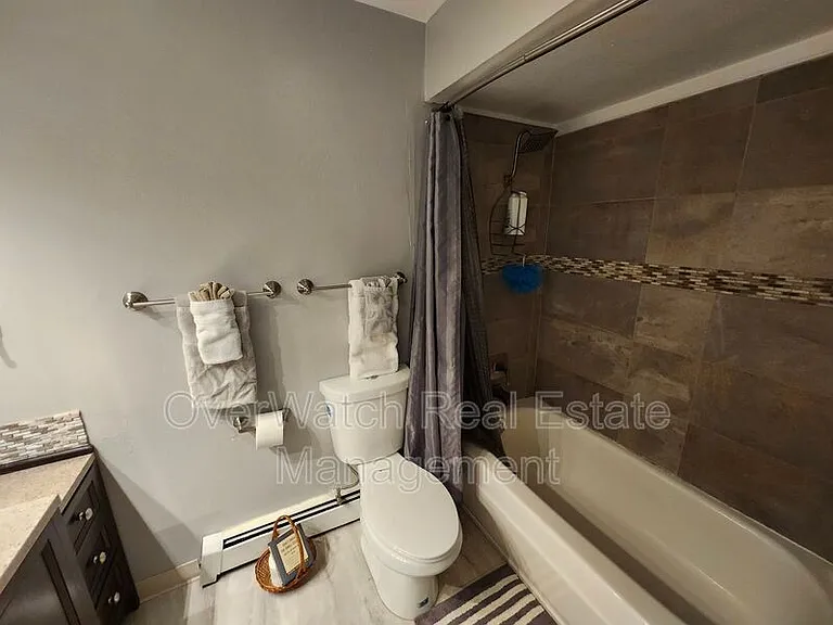 6329 E 32nd Ave #2 — Photo 15
