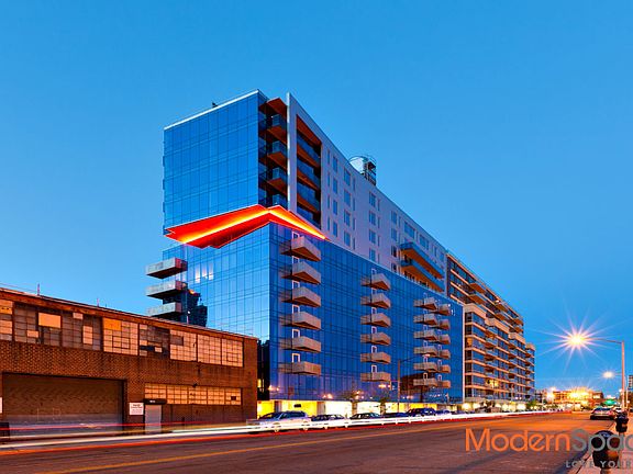 5th image of 525 Borden Ave #7G