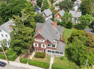 40 Cranston Ave, Newport, RI 02840