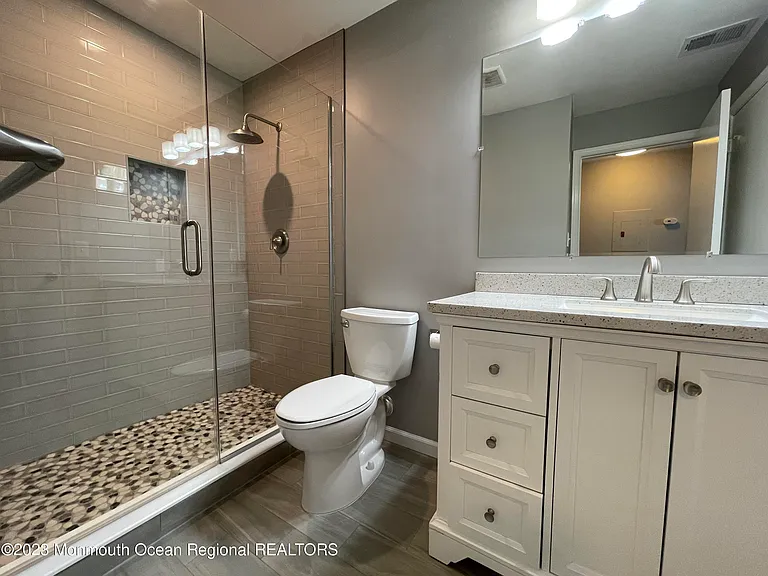 134 Cypress Ct — Photo 17